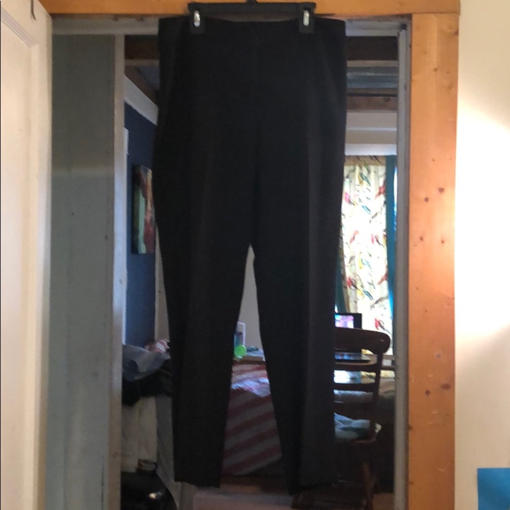 Vince Camuto loose ankle trousers size 4 black